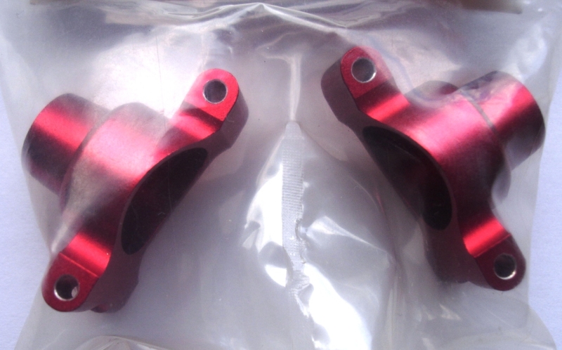 GPM Racing - Aluminium-Achsschenkel, hinten 0` (rot)